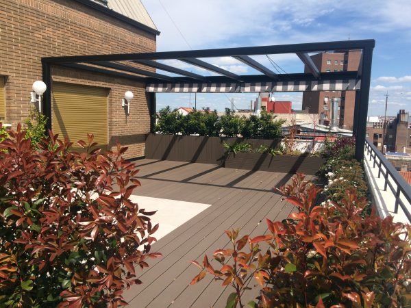 Platelage extérieur synthétique pour terrasses Guadalajara