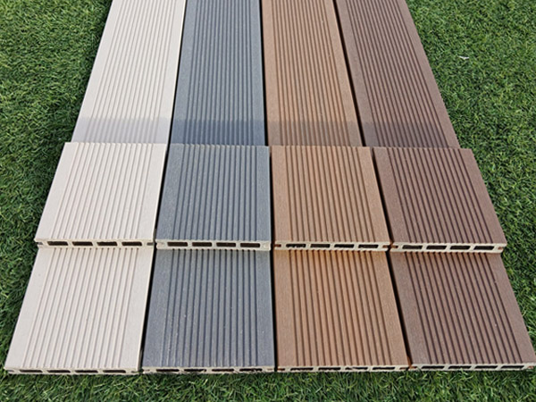 Tarima composite encapsulada ranurada alveolar